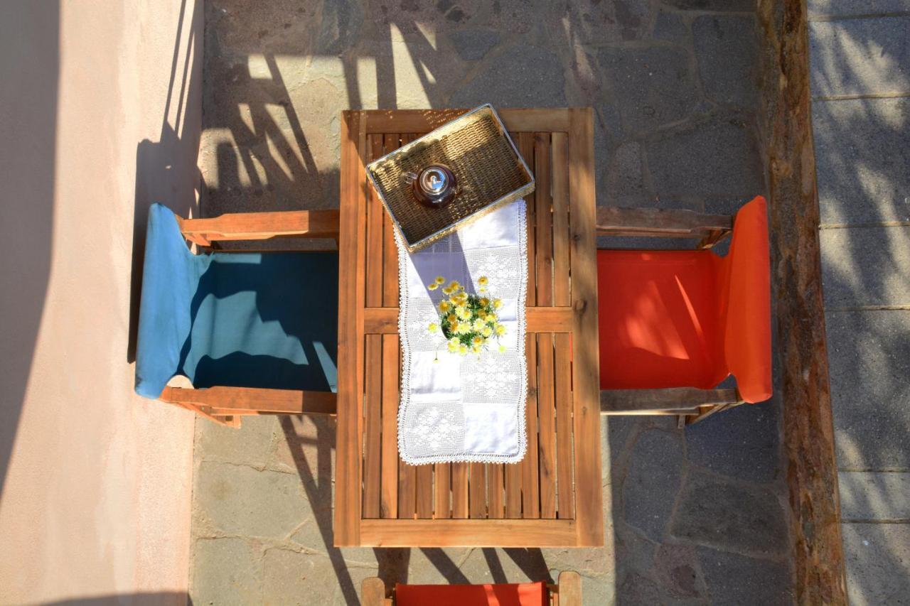 Villa Aegina Colors
