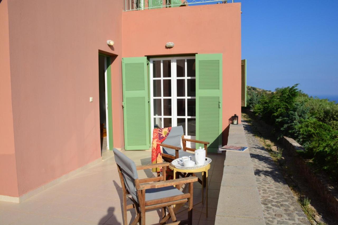 Villa Aegina Colors *